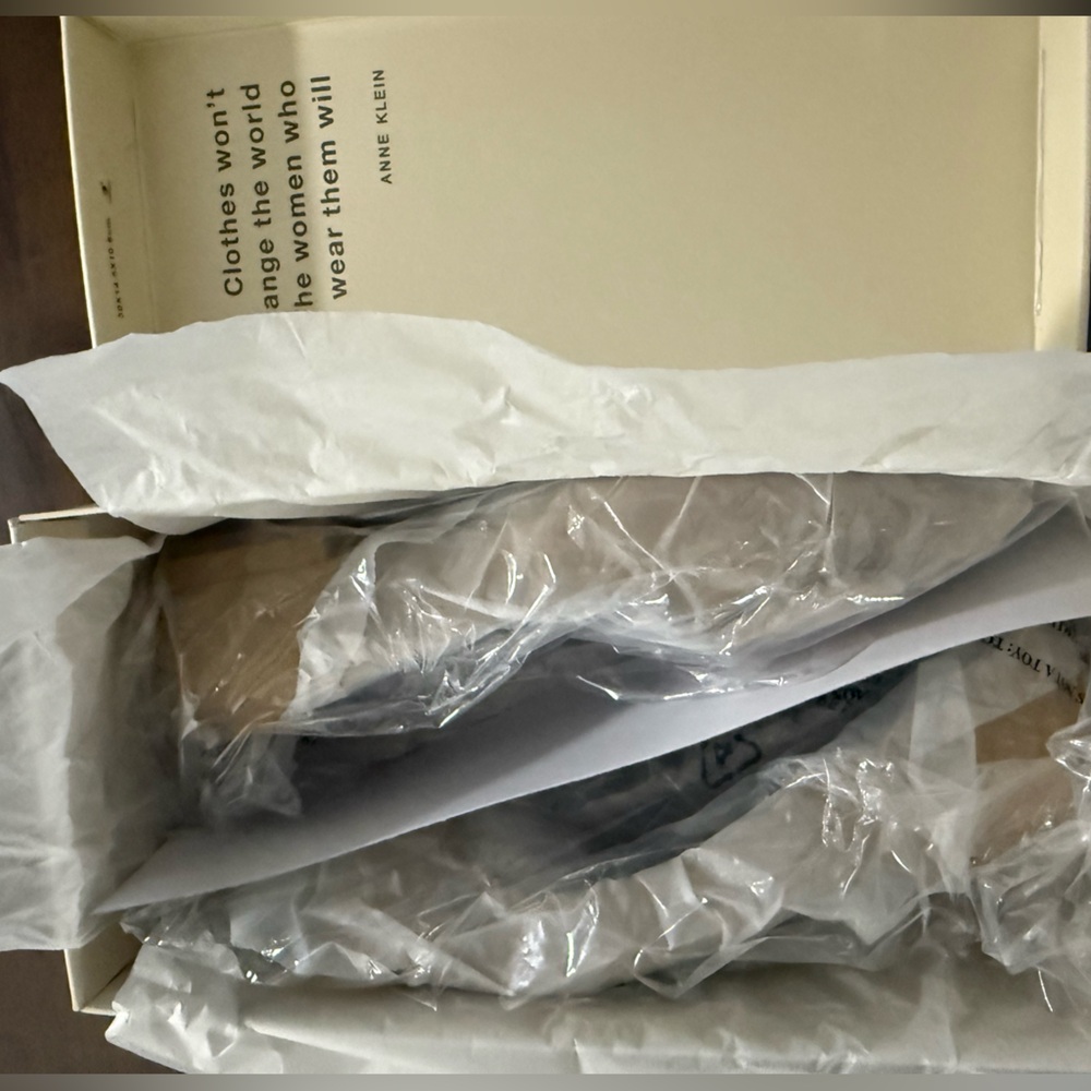 Anne Klein Women's Kalea Pointed Toe Flats - 8.5 Tan - Picture 6 of 6